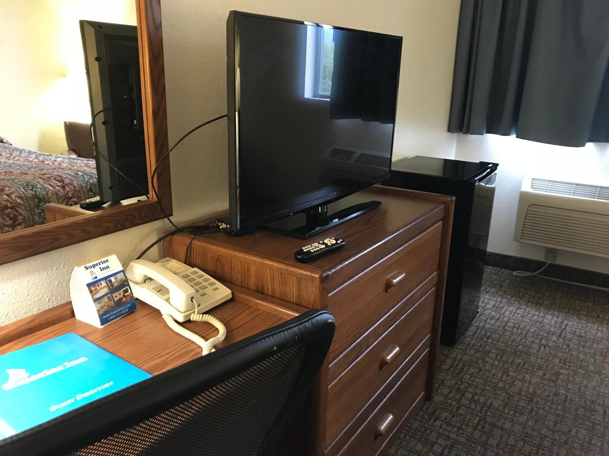Superior Inn Room photo