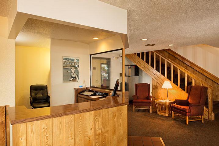 Superior Inn Exterior photo