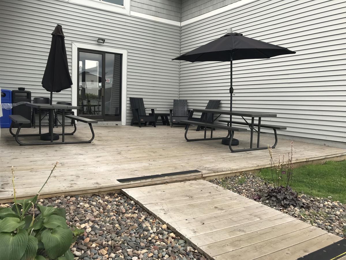 Superior Inn Exterior photo